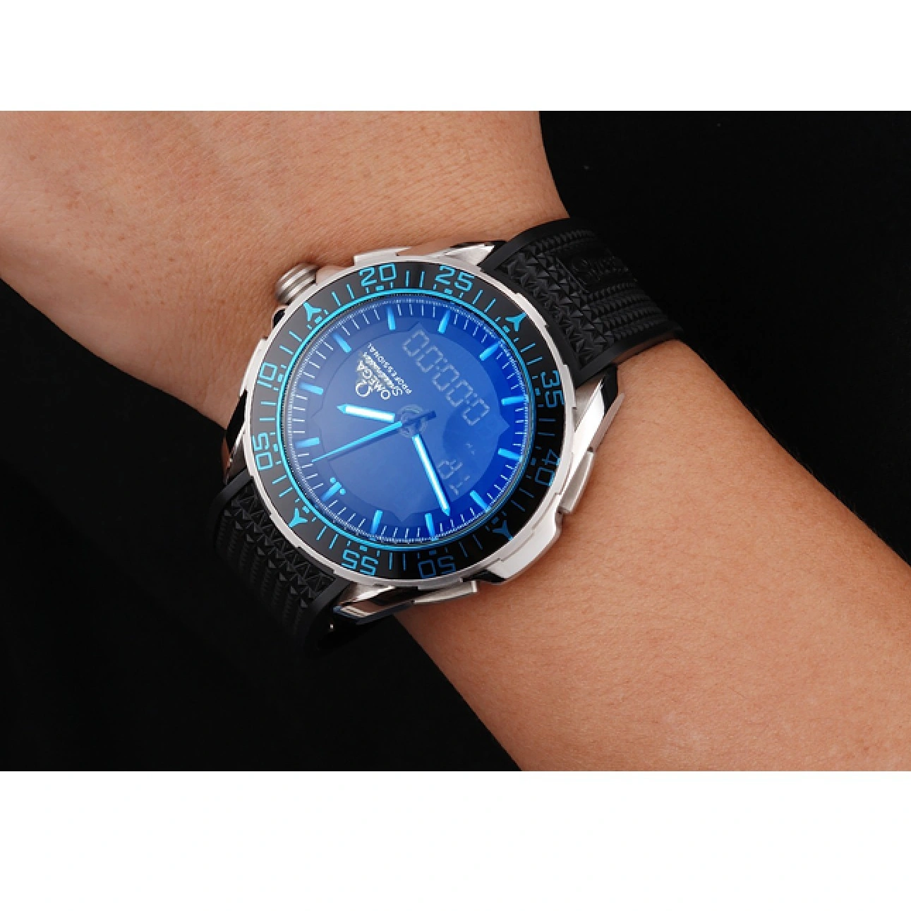 1025 Omega Speedmaster Skywalker X-33 Black Dial Blue On Black Bezel Stainless Steel Black Rubber Strap